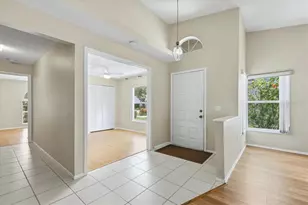 5837 Garden Lakes Dr, Bradenton, FL 34203 - Photo 6