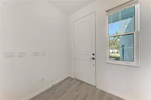 317 Via Tuscany Ave, Sarasota, FL 34243 - Photo 6