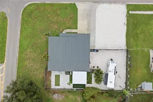 5055 Lahaina Dr, Sarasota, FL 34232 - Photo 34