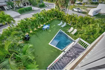 303 58th Street, Holmes Beach, FL 34217 - Photo 40