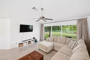2516 33rd St W, Lehigh Acres, FL 33971 - Photo 8