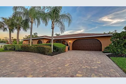 7137 Westmoreland Drive, Sarasota, FL 34243 - Photo 10
