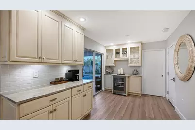 7137 Westmoreland Drive, Sarasota, FL 34243 - Photo 30