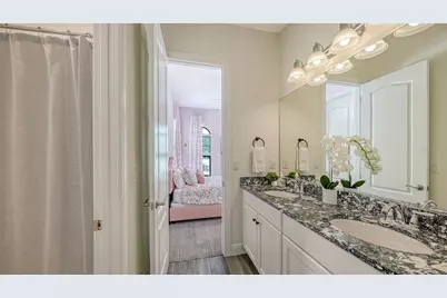 16720 Berwick Terrace, Lakewood Ranch, FL 34202 - Photo 24