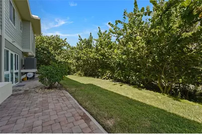 3816 6th Avenue #3816, Holmes Beach, FL 34217 - Photo 12