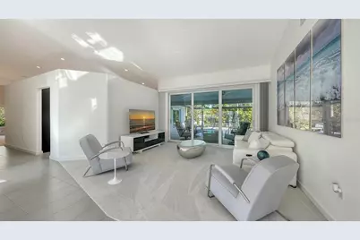 6948 Stetson Street Circle, Sarasota, FL 34243 - Photo 8