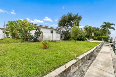 1741 Stanford Lane, Sarasota, FL 34231 - Photo 58