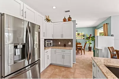 7107 91st Street E, Palmetto, FL 34221 - Photo 12