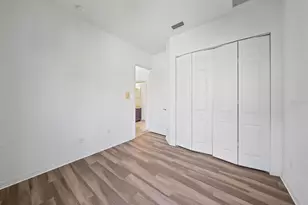 6623 38th Ln E, Sarasota, FL 34243 - Photo 28