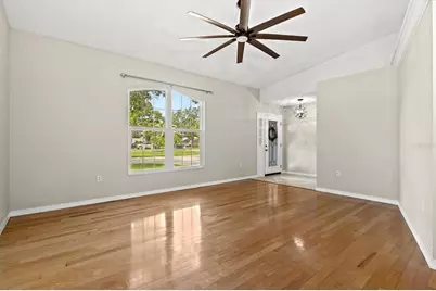 7129 Queen Palm Circle, Sarasota, FL 34243 - Photo 14