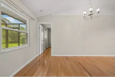 7129 Queen Palm Circle, Sarasota, FL 34243 - Photo 18