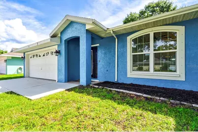 7129 Queen Palm Circle, Sarasota, FL 34243 - Photo 8