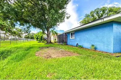 7129 Queen Palm Circle, Sarasota, FL 34243 - Photo 52