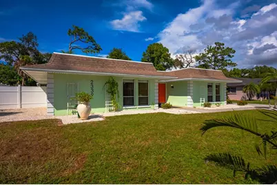 2339 Riverwood Pines Drive, Sarasota, FL 34231 - Photo 24