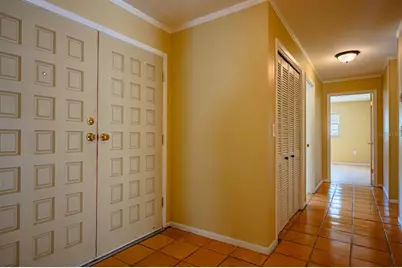 2339 Riverwood Pines Drive, Sarasota, FL 34231 - Photo 4