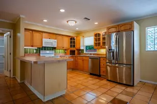 2339 Riverwood Pines Dr, Sarasota, FL 34231 - Photo 2
