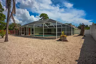 2339 Riverwood Pines Dr, Sarasota, FL 34231 - Photo 18