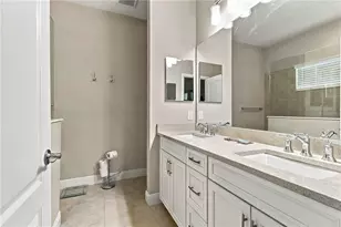 6964 White Willow Ct, Sarasota, FL 34243 - Photo 14