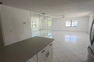 406 71st St, Holmes Beach, FL 34217 - Photo 6