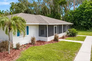 1613 28th St W, Bradenton, FL 34205 - Photo 1