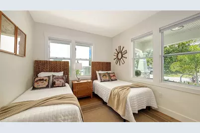 2546 Loma Linda Street, Sarasota, FL 34239 - Photo 22