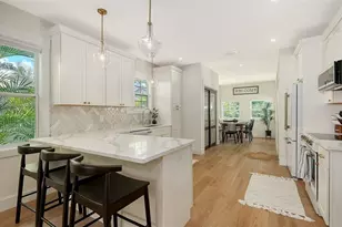 2546 Loma Linda St, Sarasota, FL 34239 - Photo 12