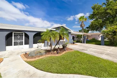 6012 Francis Drive, Apollo Beach, FL 33572 - Photo 4