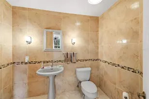 2429 Whippoorwill Cir, Sarasota, FL 34231 - Photo 12
