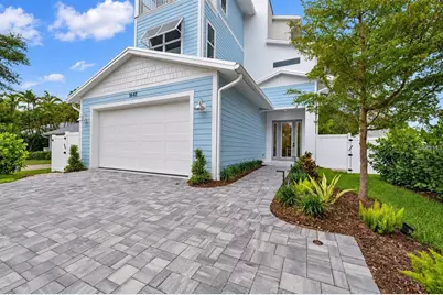 1647 Siesta Drive, Sarasota, FL 34239 - Photo 6