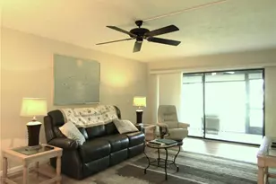 2989 Taywood Meadows, Sarasota, FL 34235 - Photo 10