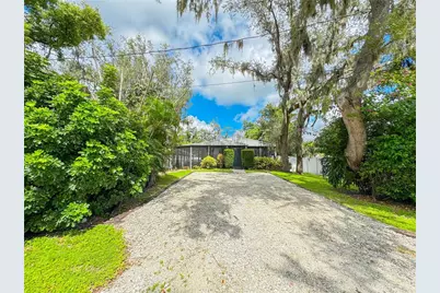 2751 72nd Avenue Drive E, Sarasota, FL 34243 - Photo 44