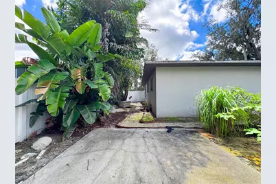 2751 72nd Avenue Drive E, Sarasota, FL 34243 - Photo 38
