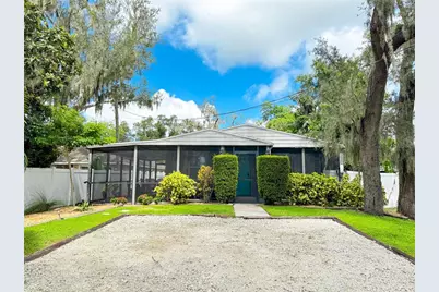 2751 72nd Avenue Drive E, Sarasota, FL 34243 - Photo 2
