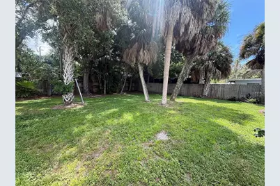 8735 Dunmore Drive, Sarasota, FL 34231 - Photo 26