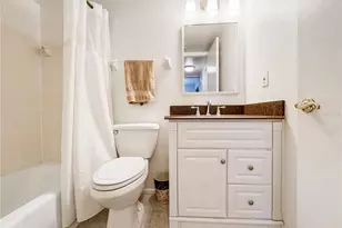 3362 Lake Bayshore Dr, Bradenton, FL 34205 - Photo 32