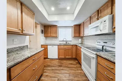 3362 Lake Bayshore Drive #P214, Bradenton, FL 34205 - Photo 6