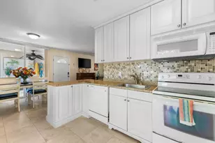 6451 Elmwood Ave, Sarasota, FL 34231 - Photo 32