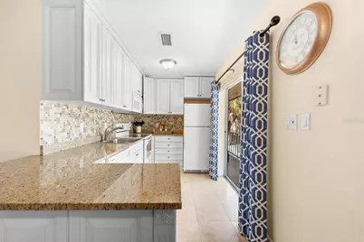 6451 Elmwood Avenue #H, Sarasota, FL 34231 - Photo 26