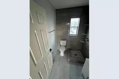 2405 10th Street W, Bradenton, FL 34205 - Photo 34