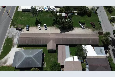 2405 10th Street W, Bradenton, FL 34205 - Photo 4