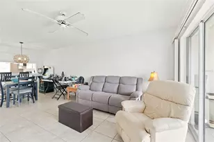 431 Cerromar Ln, Venice, FL 34293 - Photo 16