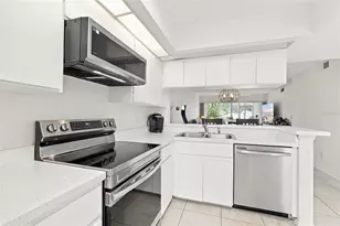 431 Cerromar Ln, Venice, FL 34293 - Photo 8