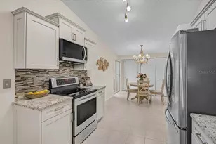 4238 Caddie Dr E, Bradenton, FL 34203 - Photo 6