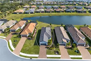 3021 Veneto Ct, Lakewood Ranch, FL 34211 - Photo 4
