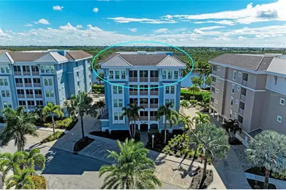 391 Aruba Circle #401, Bradenton, FL 34209 - Photo 2