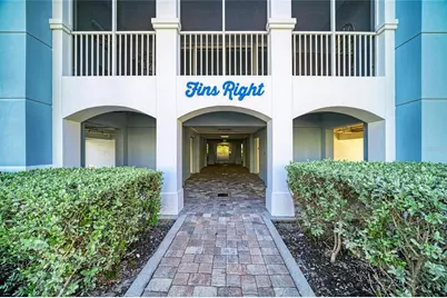 391 Aruba Circle #401, Bradenton, FL 34209 - Photo 8