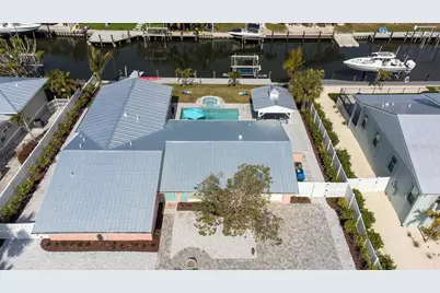 605 Concord Lane, Holmes Beach, FL 34217 - Photo 54