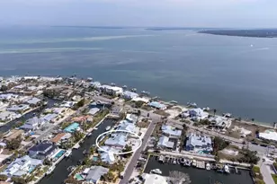 605 Concord Ln, Holmes Beach, FL 34217 - Photo 66