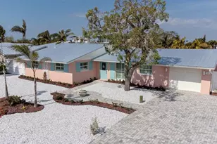 605 Concord Ln, Holmes Beach, FL 34217 - Photo 62