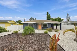 1007 21st Ave W, Palmetto, FL 34221 - Photo 2